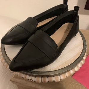 Aldo flats like new